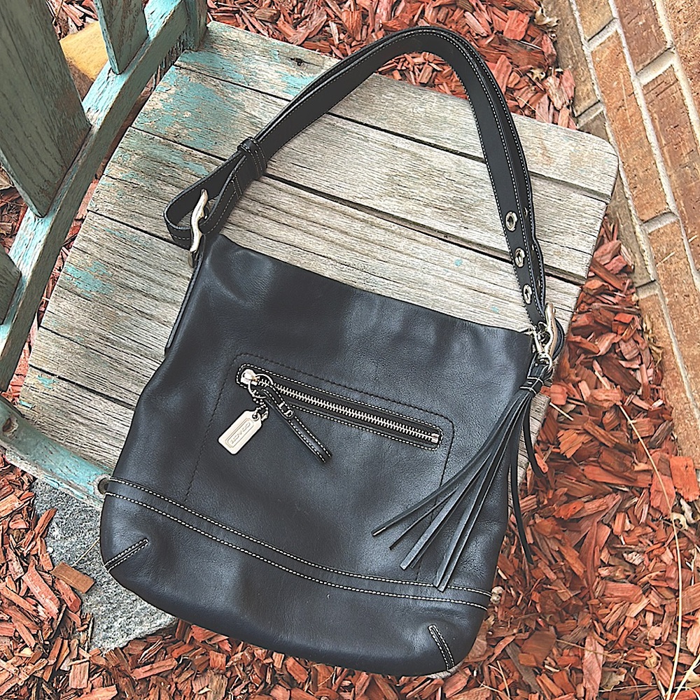 COACH Black Smooth Leather Logo Tasseled Zip Lined Shoulder Handbag